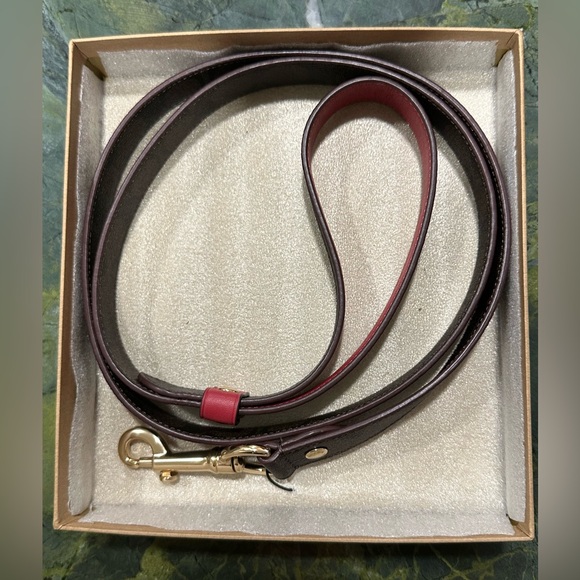 COACH PET DOG COLLAR AND LEASH set brown black red apple New Pretty last set - Picture 10 of 16